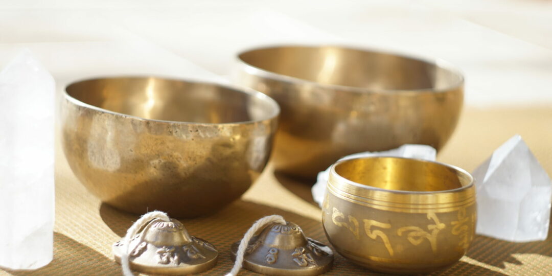 sound healing bowls and bells in Menton